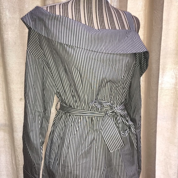 Romeo and Juliet couture size medium shirt originally $130 New with tags - Picture 6 of 9